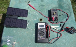 Solar panels charging the 9.6V pack